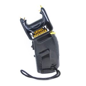 Animal Defender Hot con scarica elettrica e spray al peperoncino per difesa animali